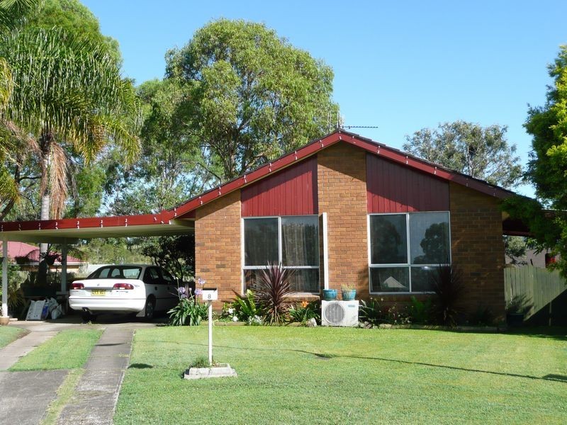 8 Gimlet Place, Wingham NSW 2429