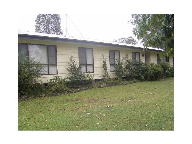 4 The Cedars Drive, Wingham NSW 2429