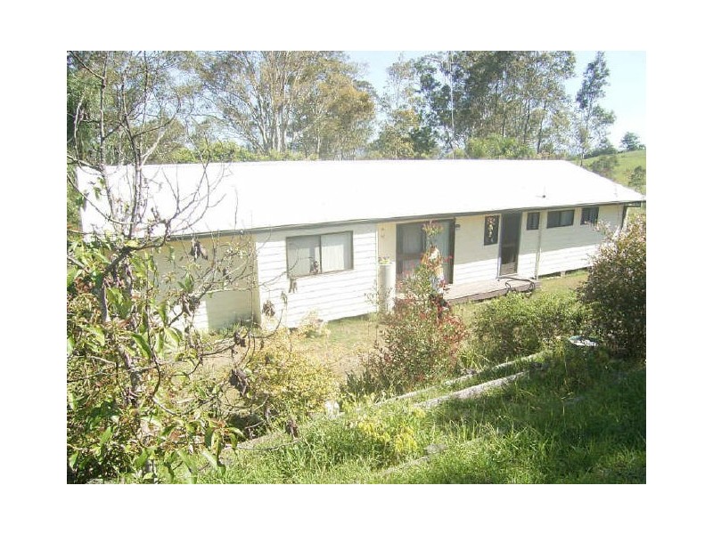 4 The Cedars Drive, Wingham NSW 2429