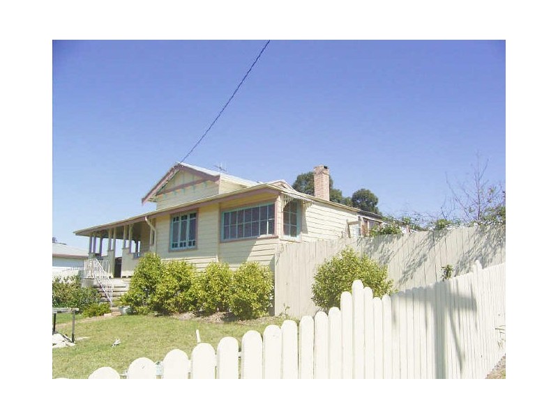 64 Queen Street, Wingham NSW 2429