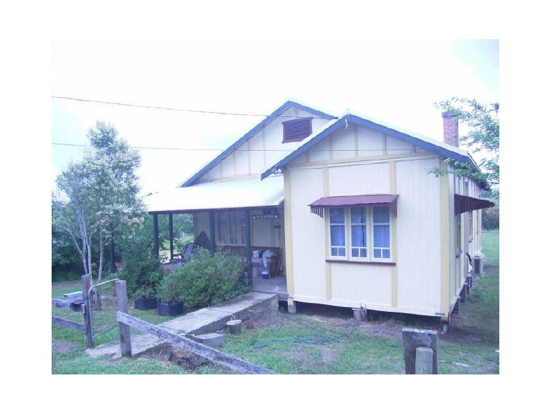 39 Primrose Street, Wingham NSW 2429