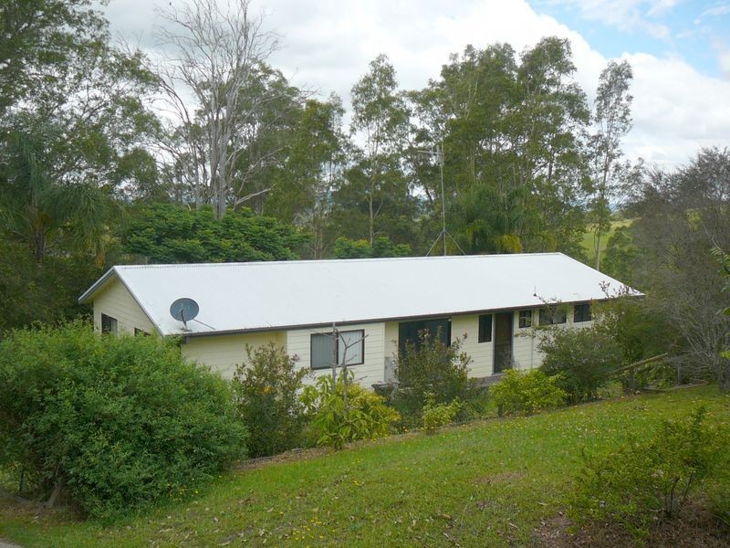 4 The Cedars Drive, Wingham NSW 2429