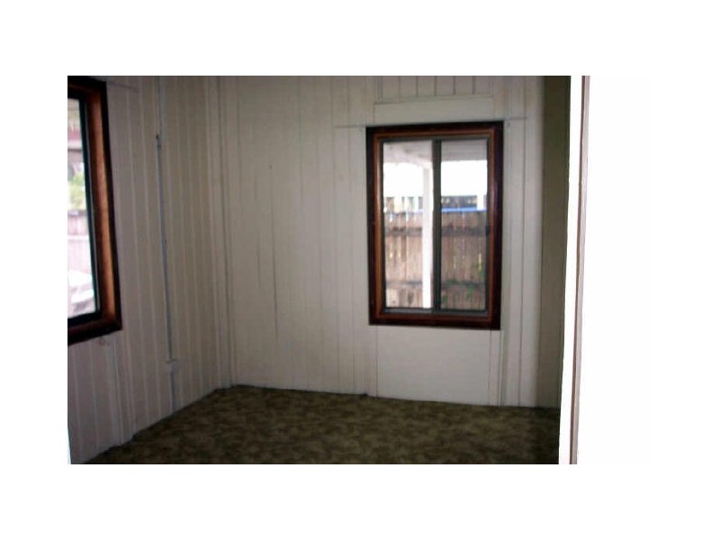 27 William Street, Wingham NSW 2429