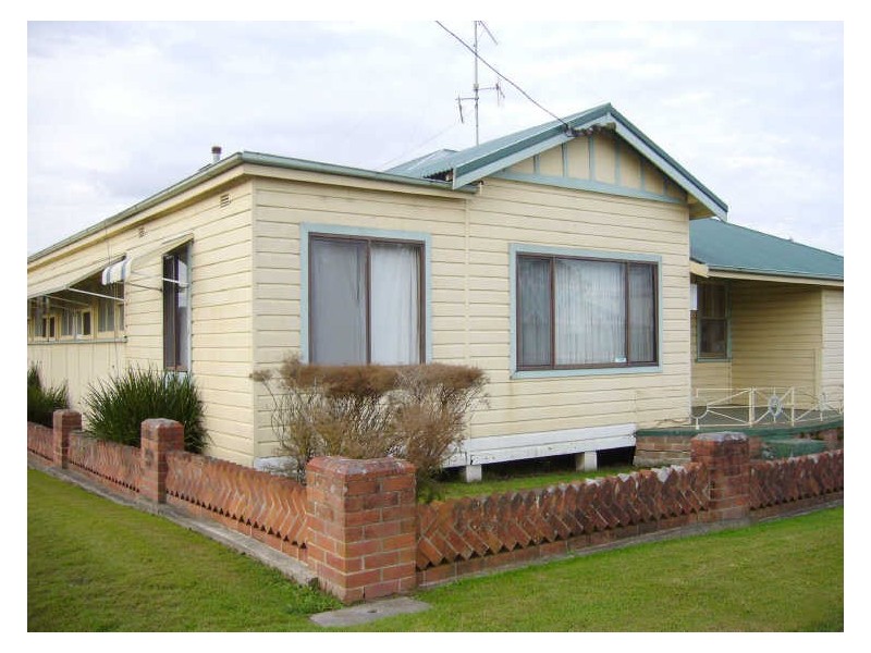 131 Isabella Street, Wingham NSW 2429