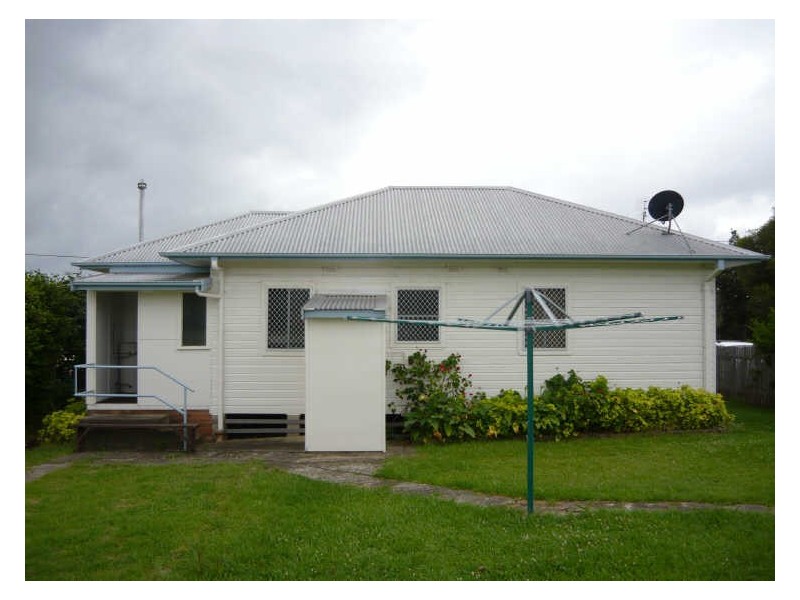 8 Keech Street, Wingham NSW 2429