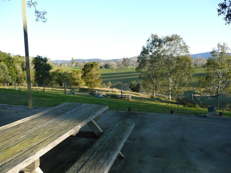 8 Abbotts Falls Road, Wingham NSW 2429