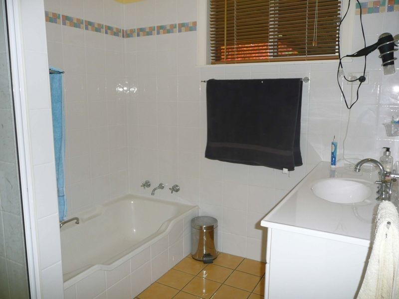 10 Bluegum Avenue, Wingham NSW 2429