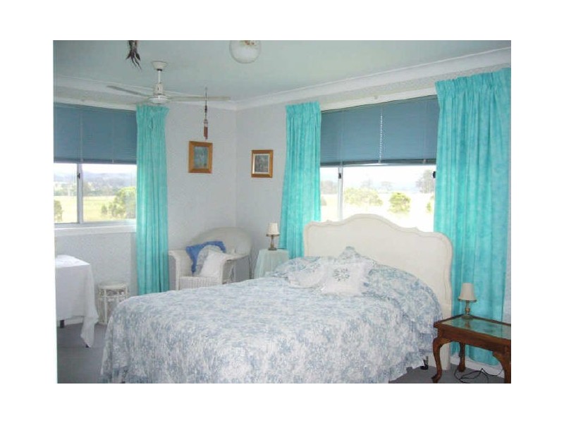 2 Lees Road, Wingham NSW 2429