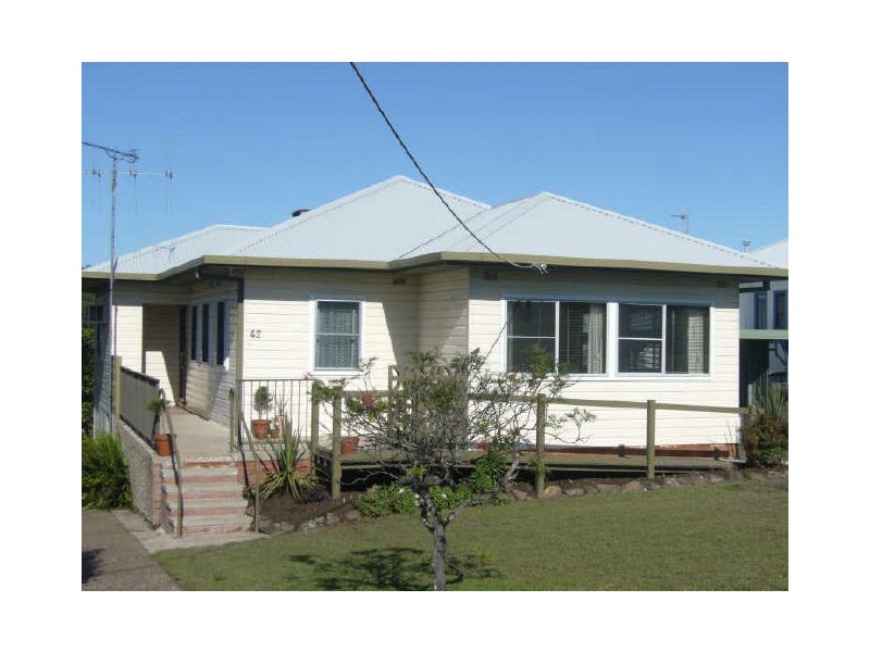 42 Mortimer Street, Wingham NSW 2429