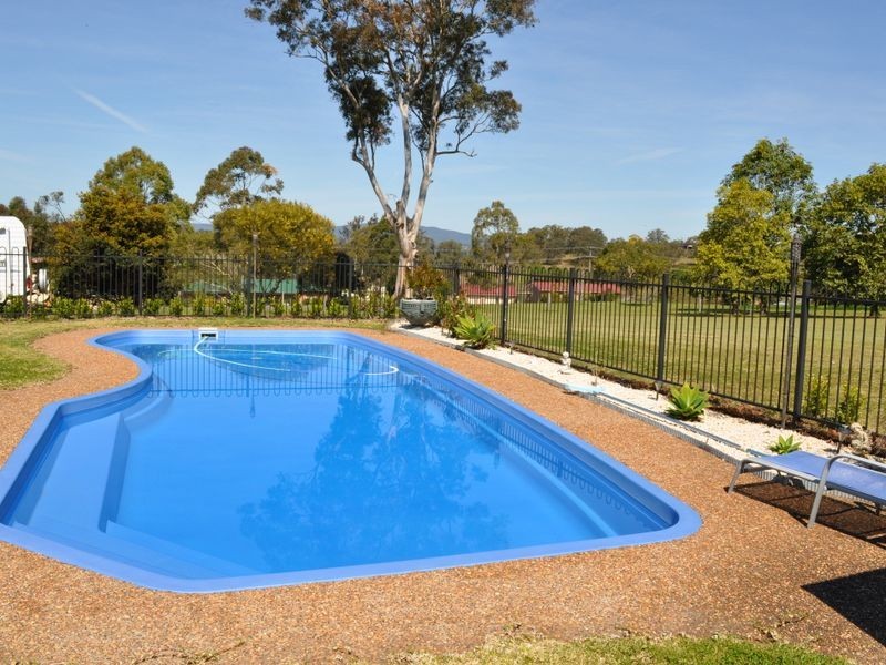 14 Helmich Close, Wingham NSW 2429