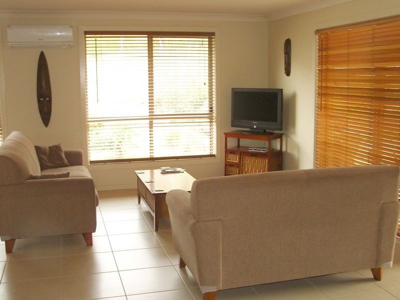 5 Rosedale Place, Tinonee NSW 2430