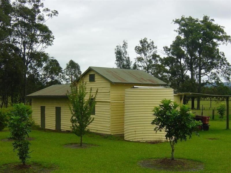 Firefly NSW 2429