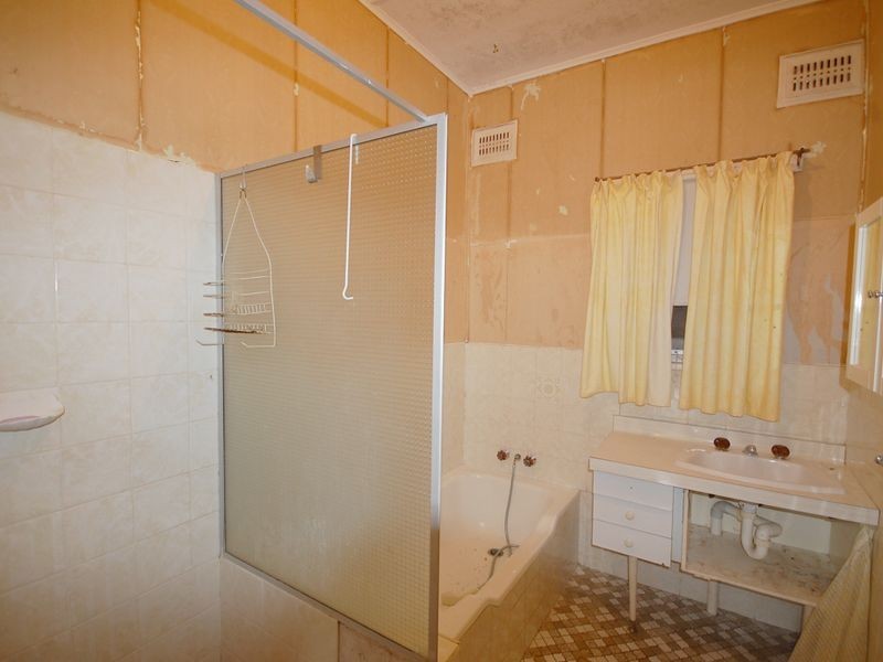 4 Appletree Street, Wingham NSW 2429