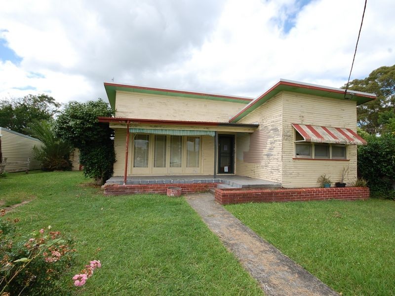 4 Appletree Street, Wingham NSW 2429