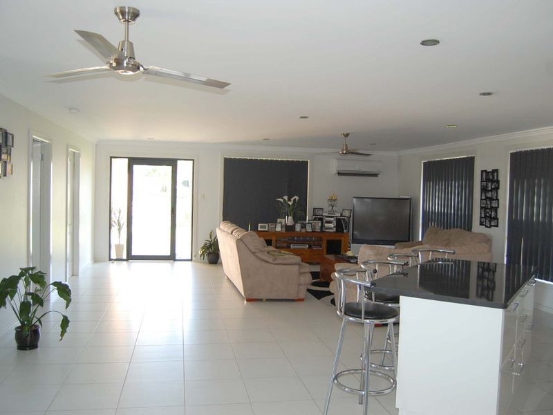 15 Country Club Drive, Wingham NSW 2429