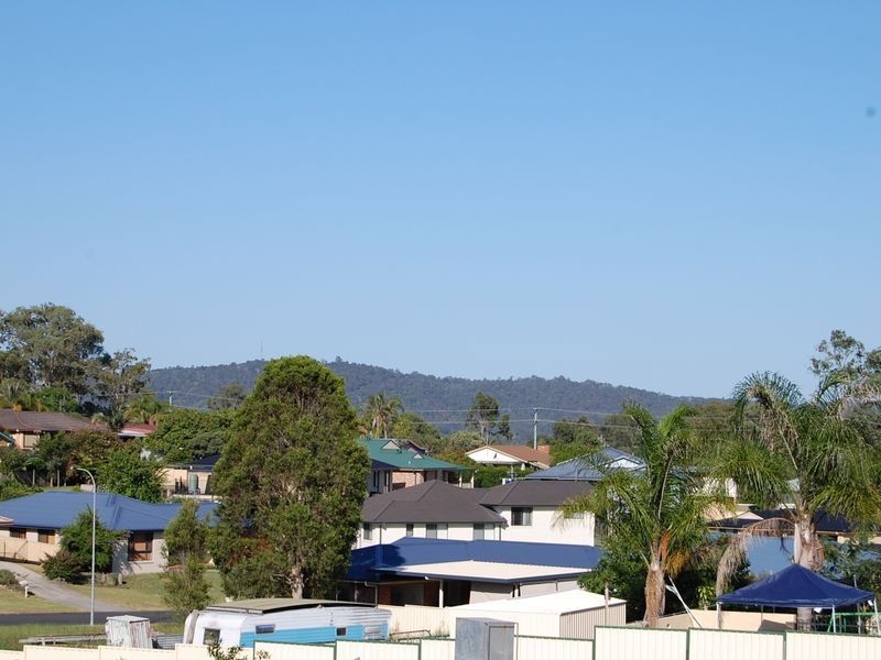 15 Country Club Drive, Wingham NSW 2429