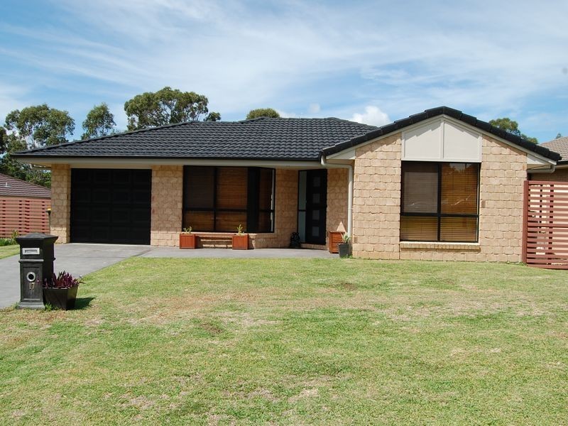 17 Abbott Street, Wingham NSW 2429