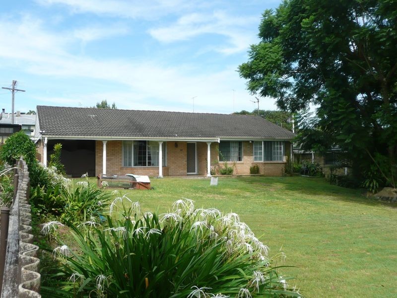 58 Combined Street, Wingham NSW 2429