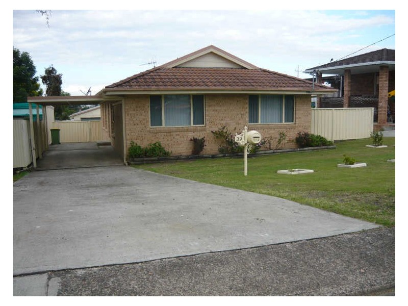 39 Killawarra Street, Wingham NSW 2429