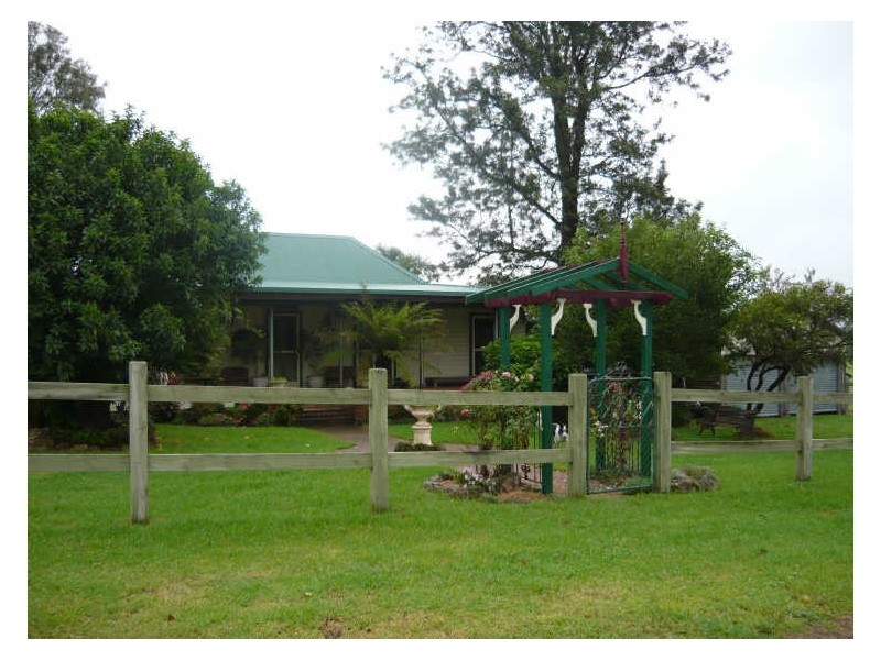 75 Browns Close The Bight, Wingham NSW 2429