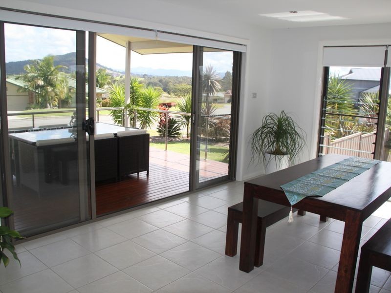 1 Treetops Parade, Wingham NSW 2429