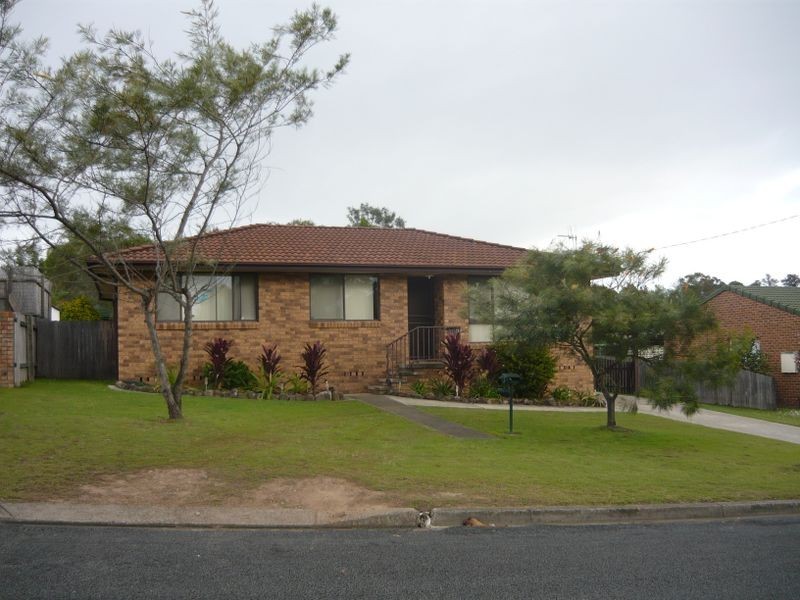 4 Sunset Avenue, Wingham NSW 2429