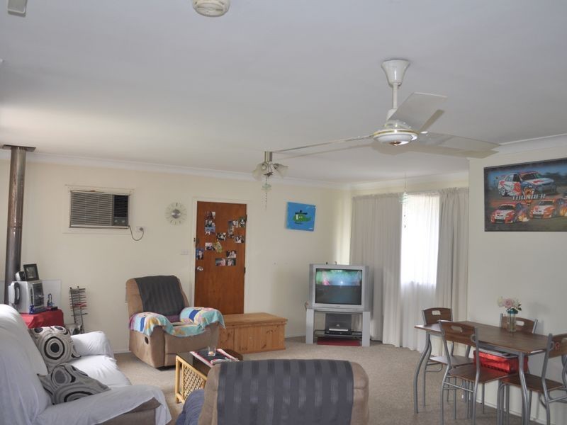 1 Kundibakh Close, Wingham NSW 2429