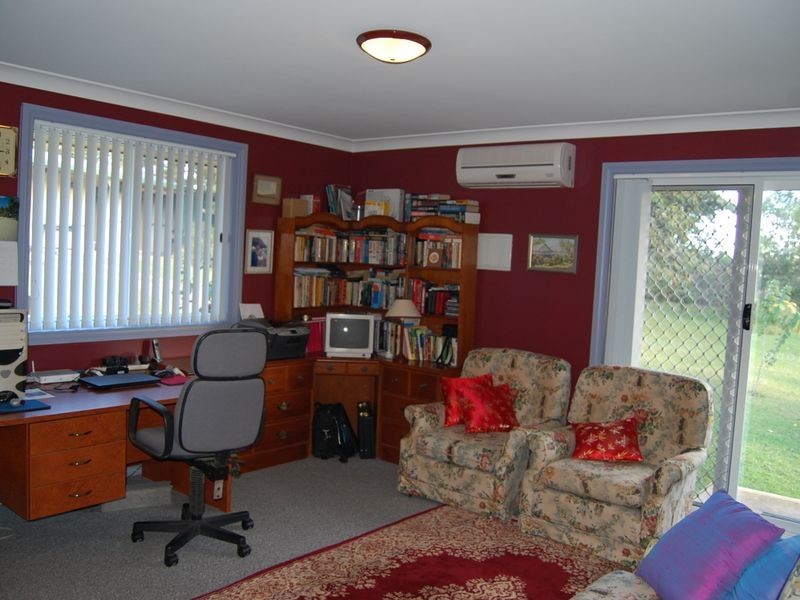 17 Boundary Road, Wingham NSW 2429