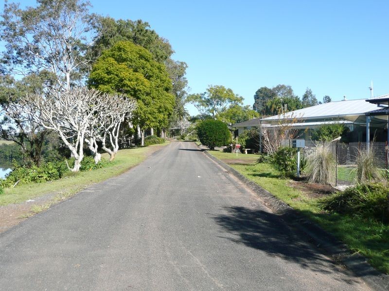 2 Machin Parade, Wingham NSW 2429