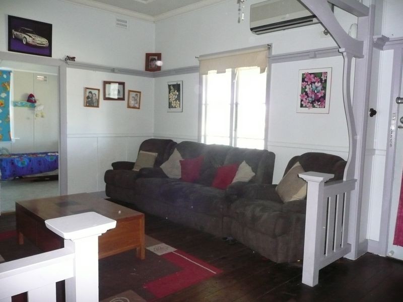 28 Queen Street, Wingham NSW 2429