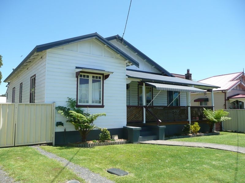 28 Queen Street, Wingham NSW 2429