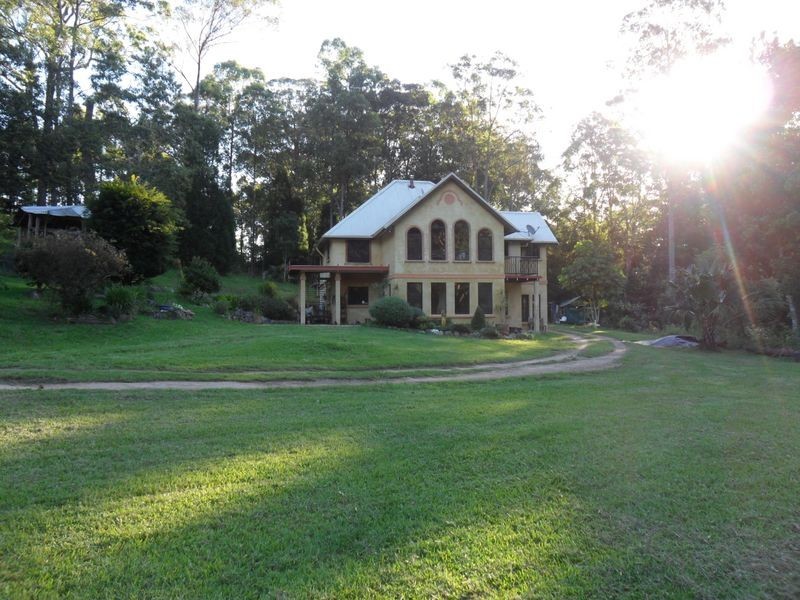Firefly NSW 2429