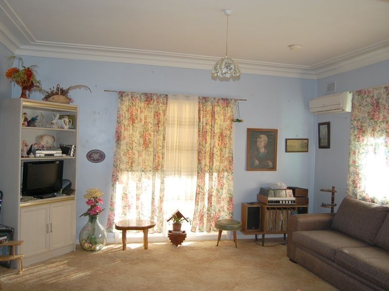 7 Rowley Street, Wingham NSW 2429