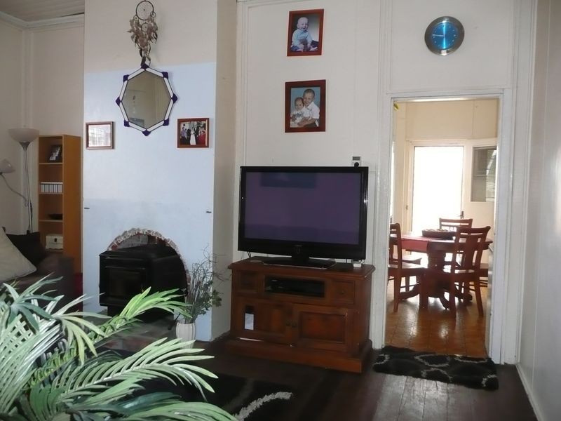 8 Bent Street, Wingham NSW 2429