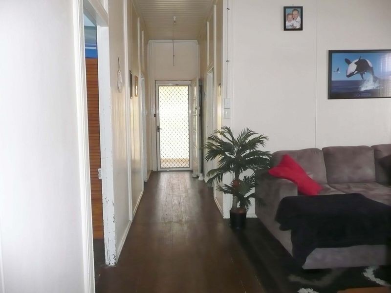 8 Bent Street, Wingham NSW 2429