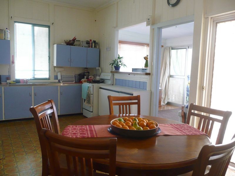 8 Bent Street, Wingham NSW 2429