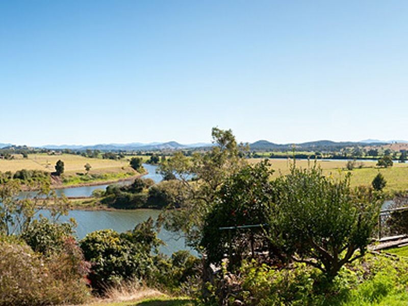 2 McLeod Close, Taree NSW 2430