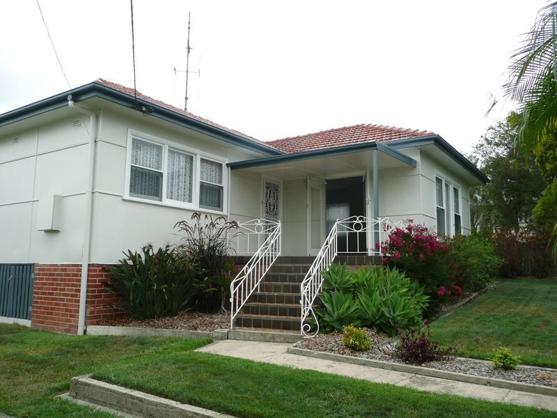 14 William Street, Wingham NSW 2429