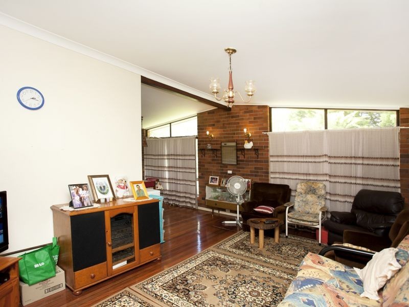 2 Hillcrest Avenue, Wingham NSW 2429