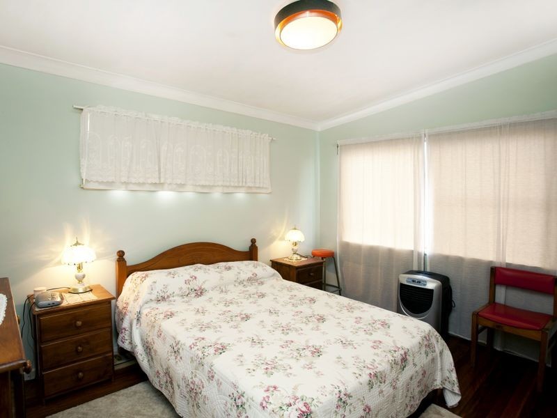 2 Hillcrest Avenue, Wingham NSW 2429
