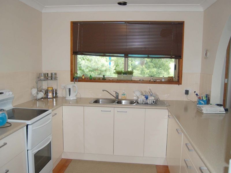 9 Riverview Drive, Wingham NSW 2429