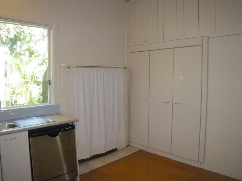 4 Queen Street, Wingham NSW 2429