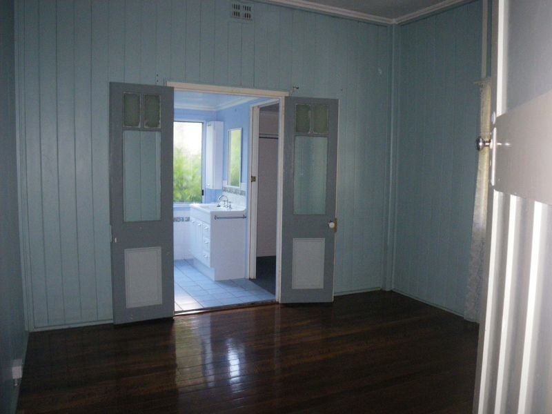 4 Queen Street, Wingham NSW 2429