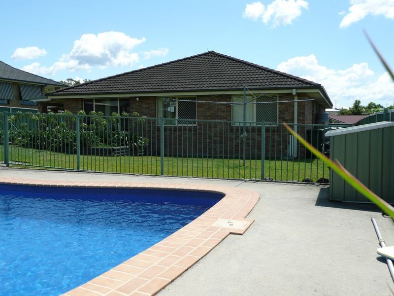 8 Country Club Drive, Wingham NSW 2429