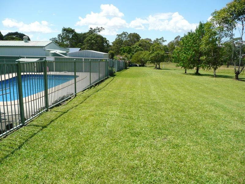 8 Country Club Drive, Wingham NSW 2429