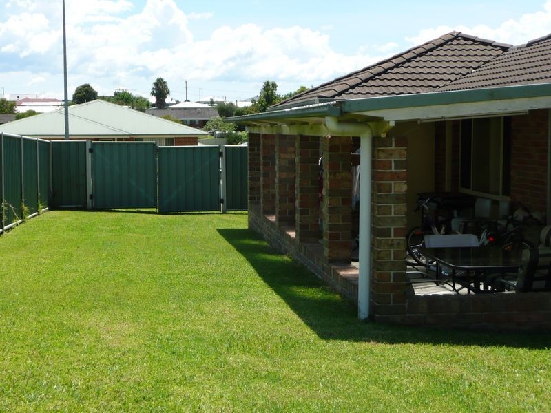 8 Country Club Drive, Wingham NSW 2429