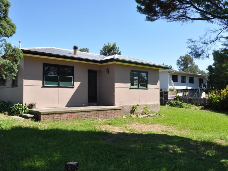 86 Queen Street North, Wingham NSW 2429