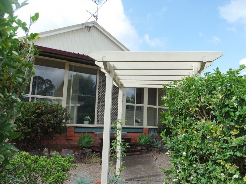 4 Dennes Street, Wingham NSW 2429