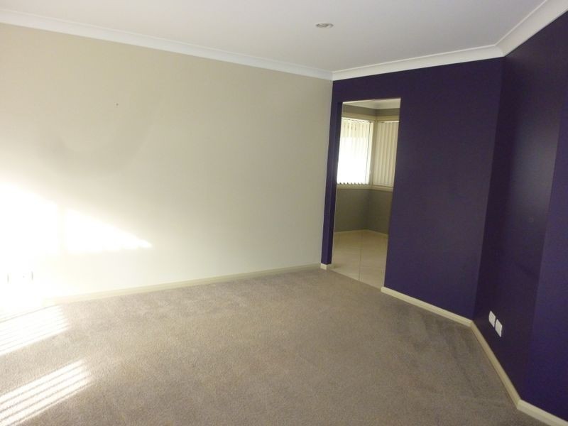 13 Hunter Place, Wingham NSW 2429