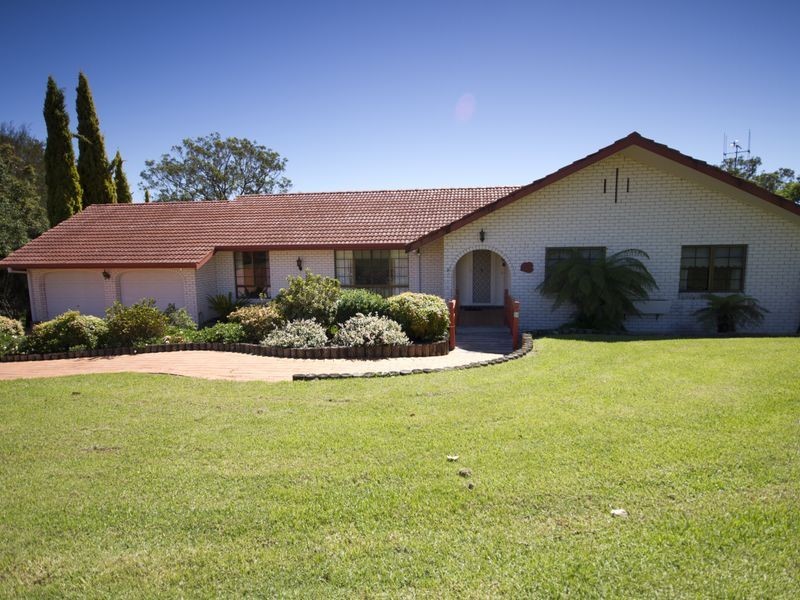 24 Riverview Drive, Wingham NSW 2429